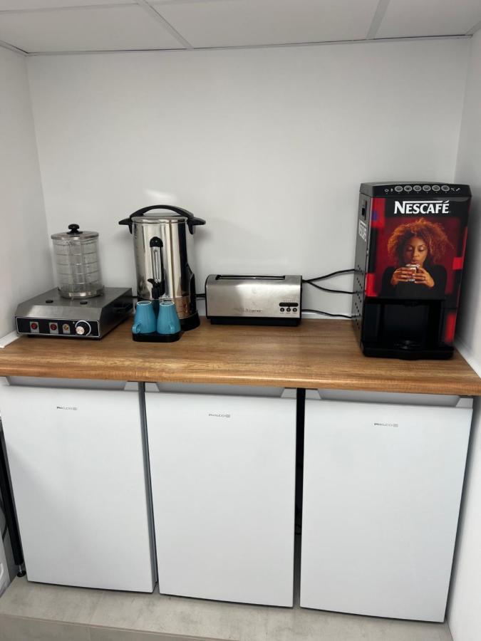 Yellow Hostel - Free Breakfast - The Best Service In Katowice - Free Parking Exterior foto